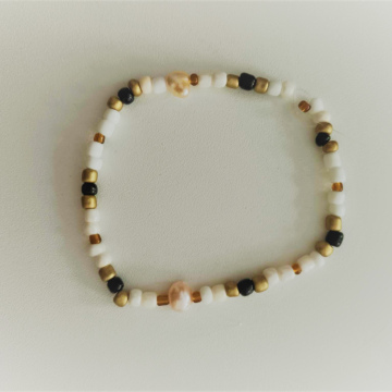 Bracelet with pearls